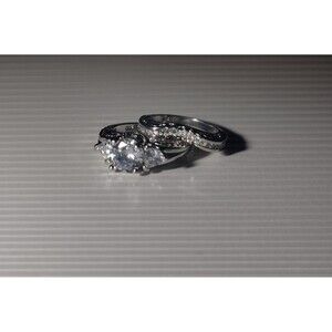 Beautiful 2 Ring Set - Definitely notice it, lots of little detail. Elegant